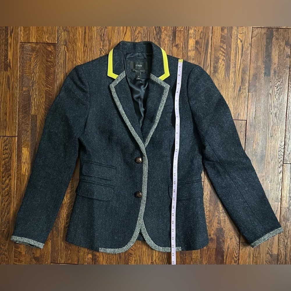 J CREW Wool Schoolboy Blazer with Neon and Herringbone Trim in Navy Size 0 - Picture 3 of 7